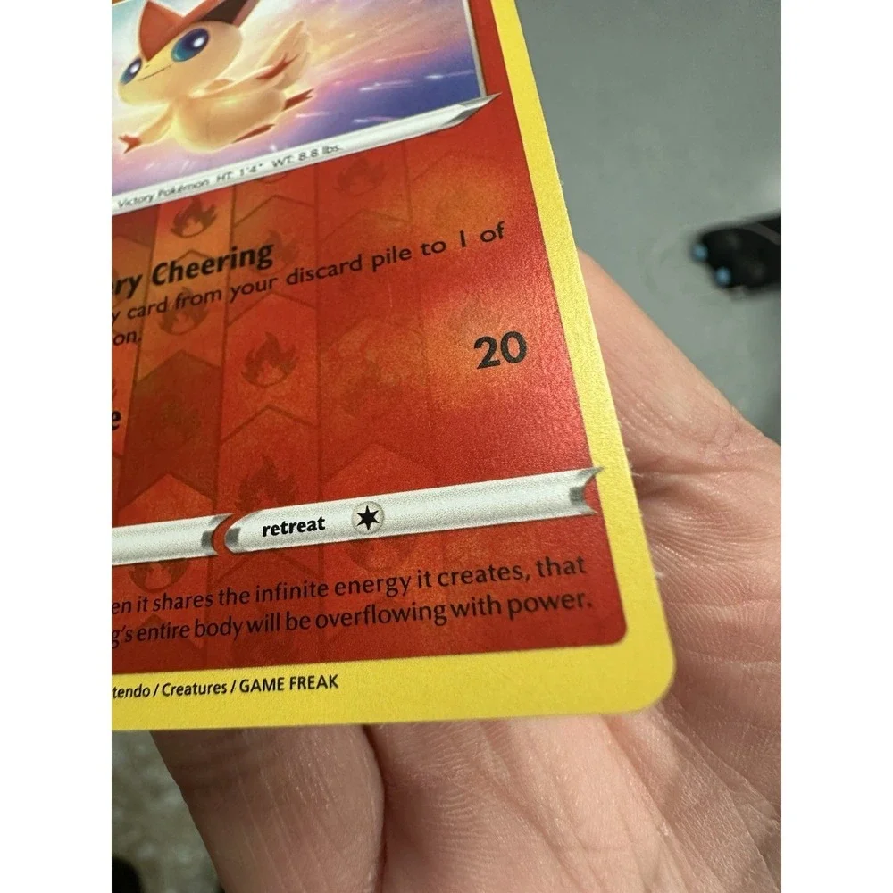 Victini Reverse Holo - 036/264 MISCUT ERROR ALIGNMENT DOT Pokemon Cards 2021 NM - Picture 9 of 15